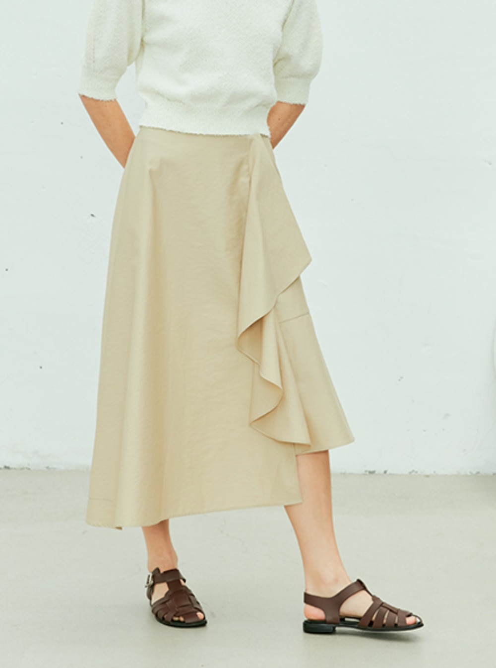 니어앤디어, Flare asymmetric long skirt
